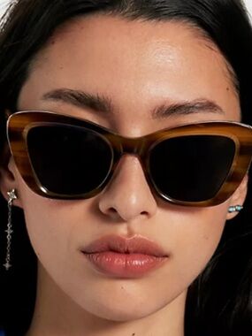 Free People Tortoiseshell Sunglasses - Dark Brown Frame Laguna Butterfly NWT